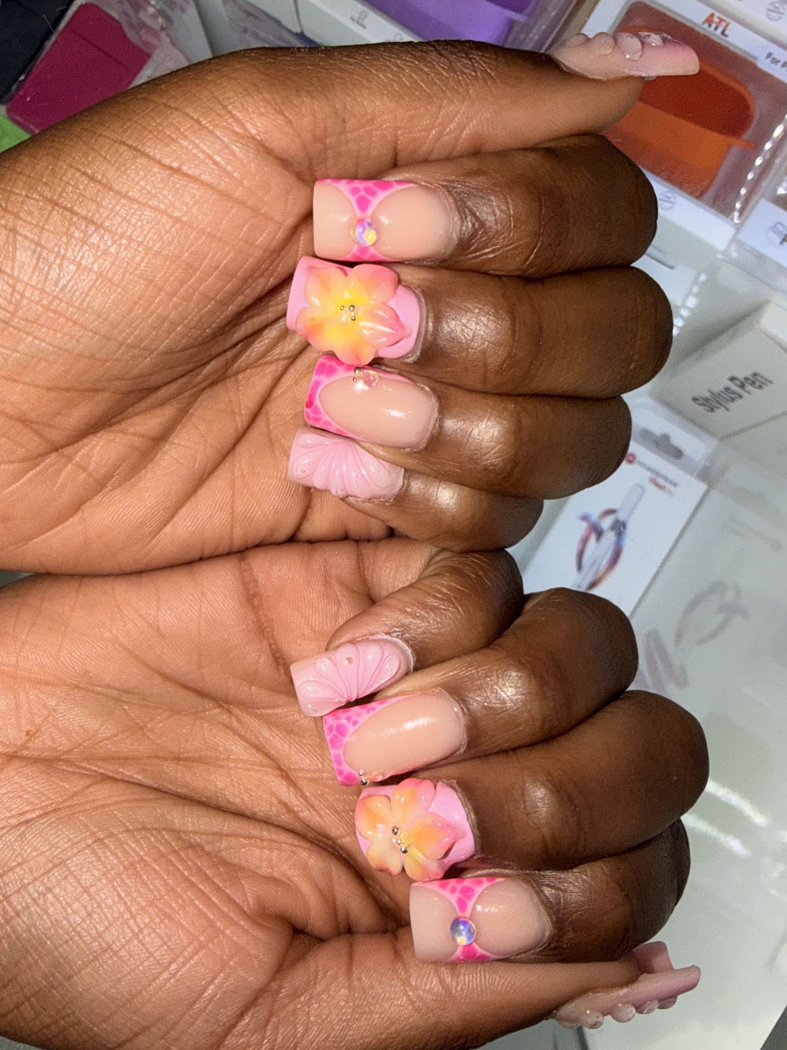 Lush Nail Bar Barrett nail photo 3